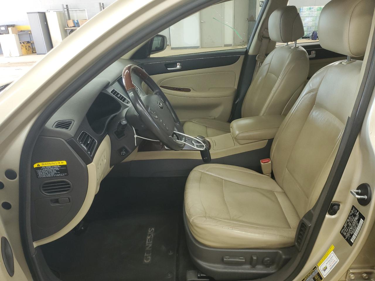 2012 Hyundai Genesis 4.6L VIN: KMHGC4DF5CU172531 Lot: 62056645