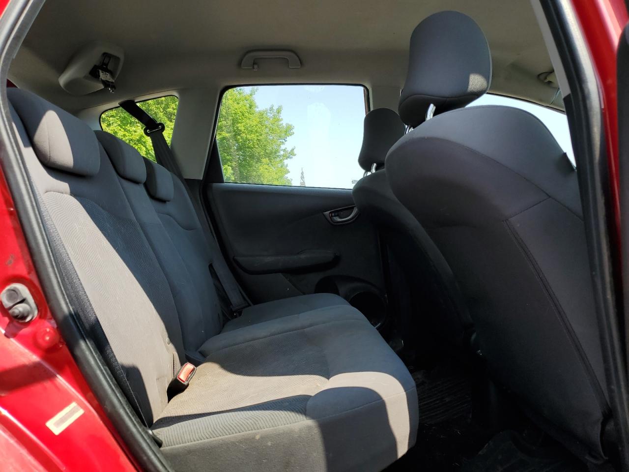 2010 Honda Fit Lx VIN: JHMGE8H59AC800650 Lot: 60332915