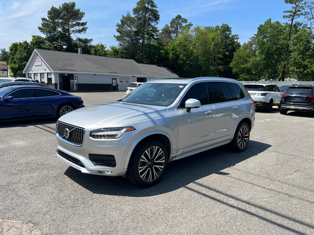 2021 Volvo Xc90 T5 Momentum for Sale in North Billerica, MA - Minor Dent/Scratches