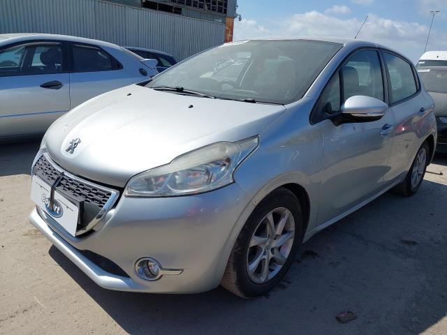 PEUGEOT 208 ACTIVE 2013