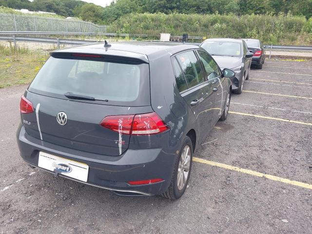 2017 VOLKSWAGEN GOLF SE NA