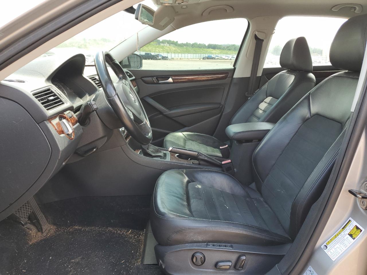 2013 Volkswagen Passat Sel VIN: 1VWCN7A39DC025514 Lot: 62966565