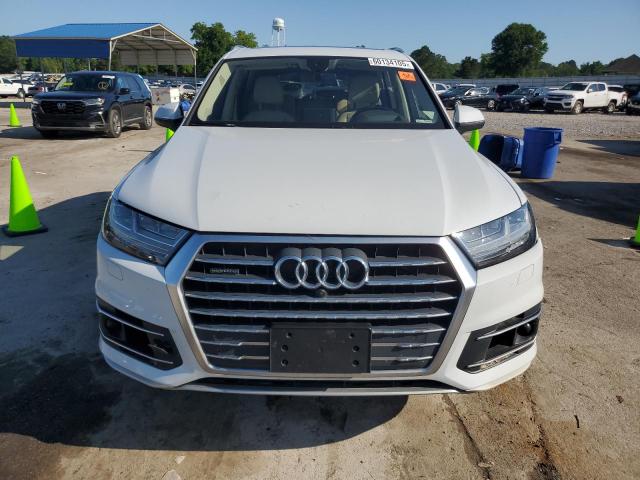  AUDI Q7 2019 Белы