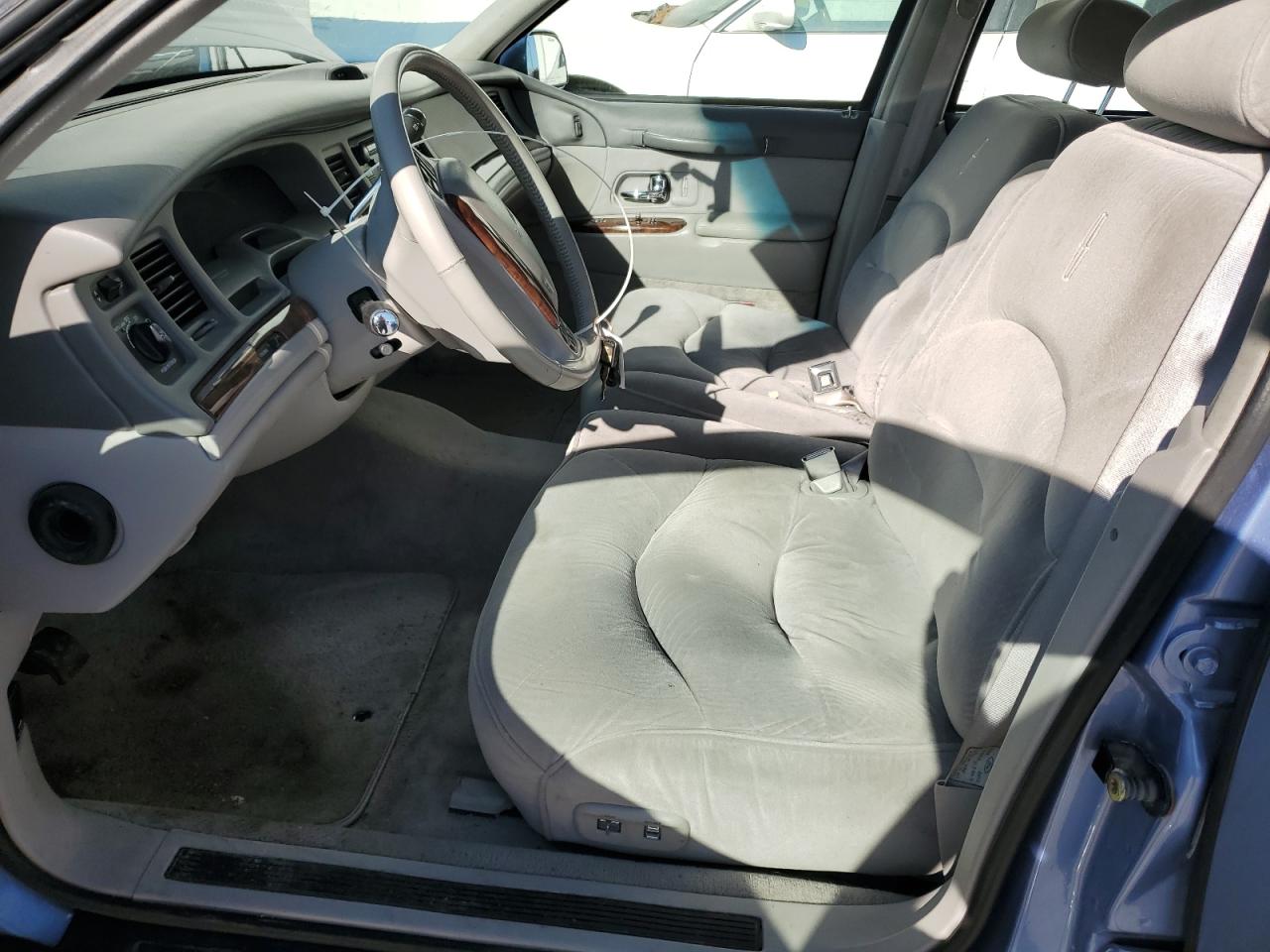 1995 Lincoln Town Car Signature VIN: 1LNLM82W4SY618651 Lot: 57094405