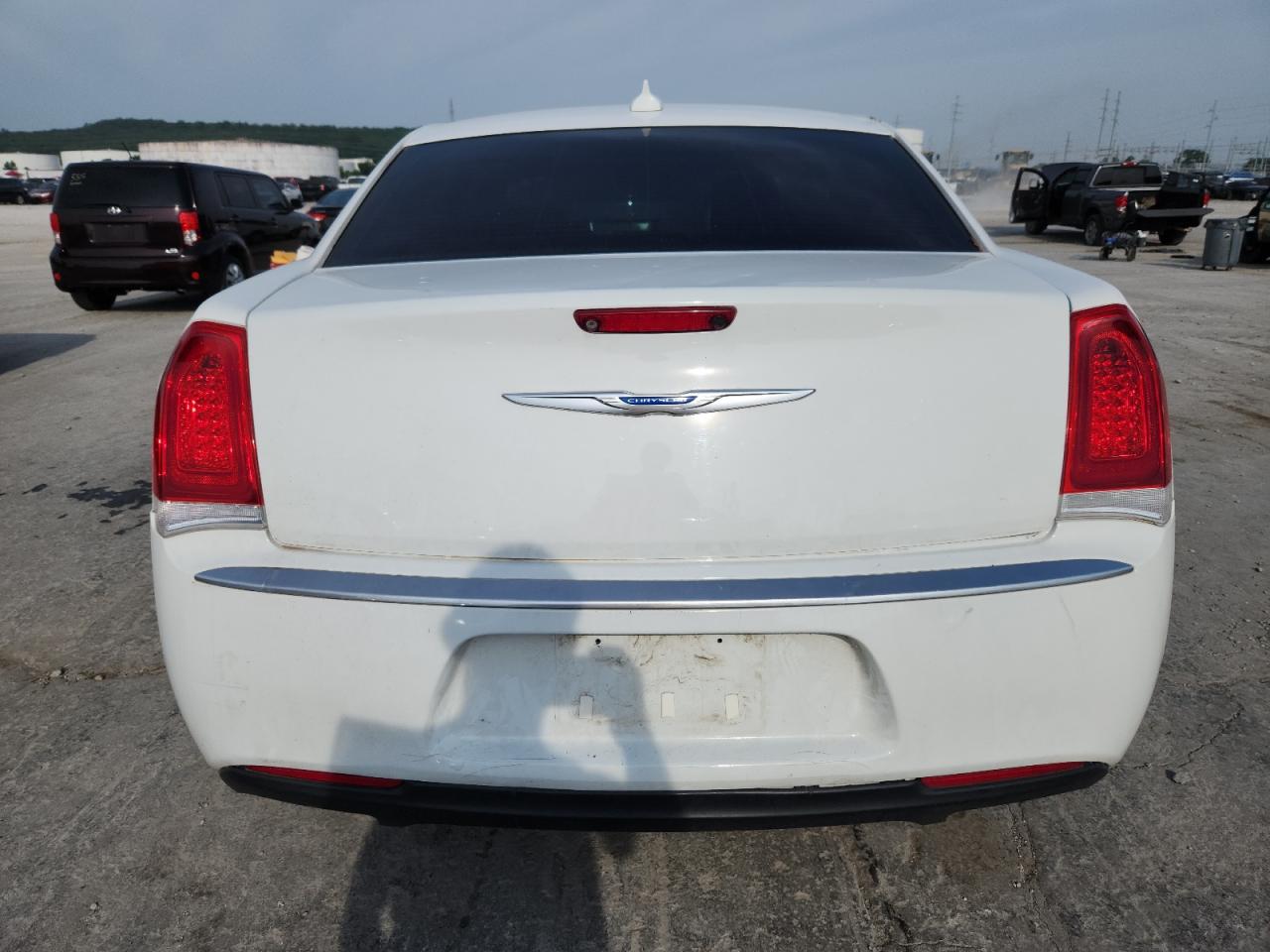 2019 Chrysler 300 Touring VIN: 2C3CCAAG6KH662254 Lot: 60651405