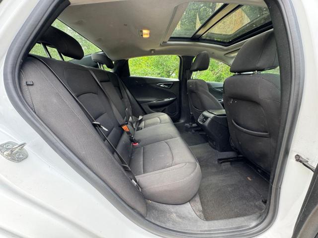  CHEVROLET MALIBU 2019 White