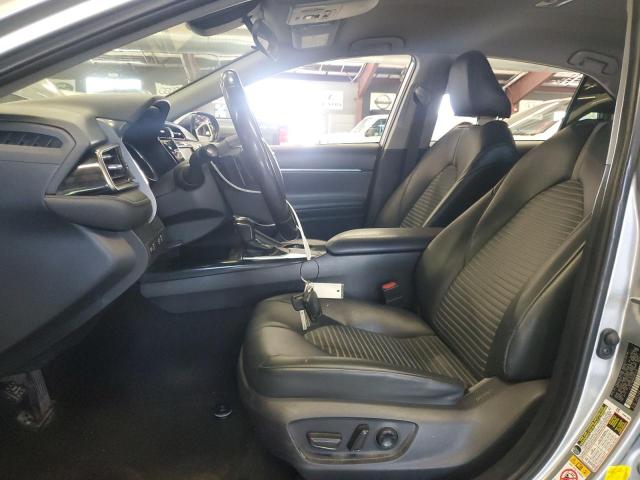  TOYOTA CAMRY 2019 Srebrny