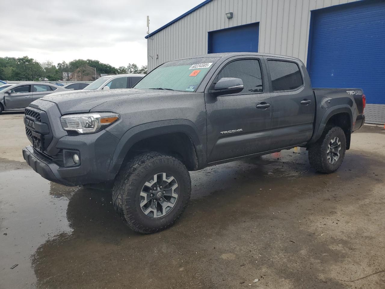 2017 Toyota Tacoma Double Cab იყიდება Glassboro-ში, NJ - Water/Flood