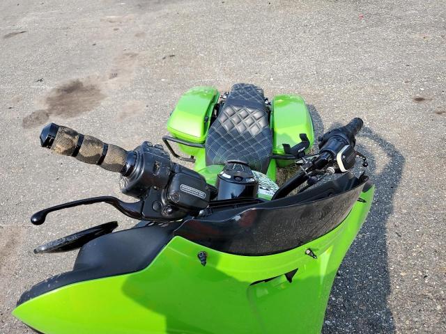 undisplay HARLEY-DAVIDSON FL 2015 Зеленый