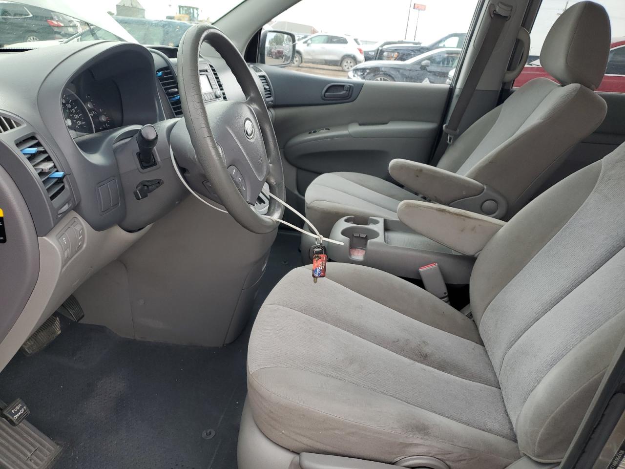 2011 Kia Sedona Lx VIN: KNDMG4C74B6364418 Lot: 61175735