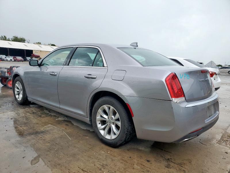  CHRYSLER 300 2015 Srebrny