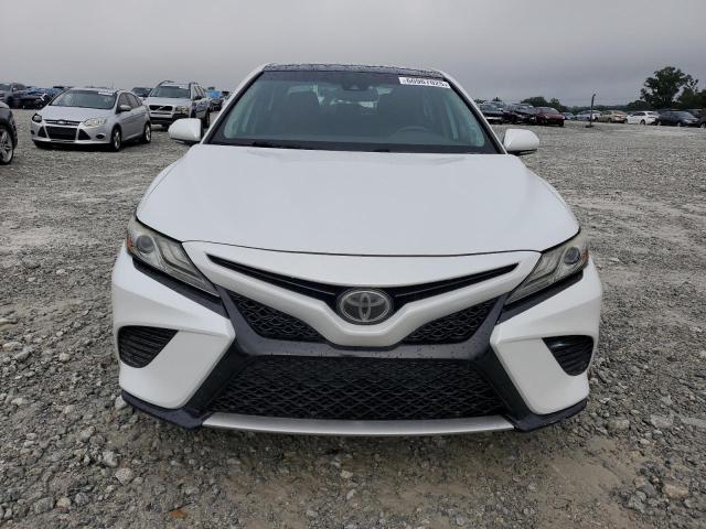  TOYOTA CAMRY 2019 Biały