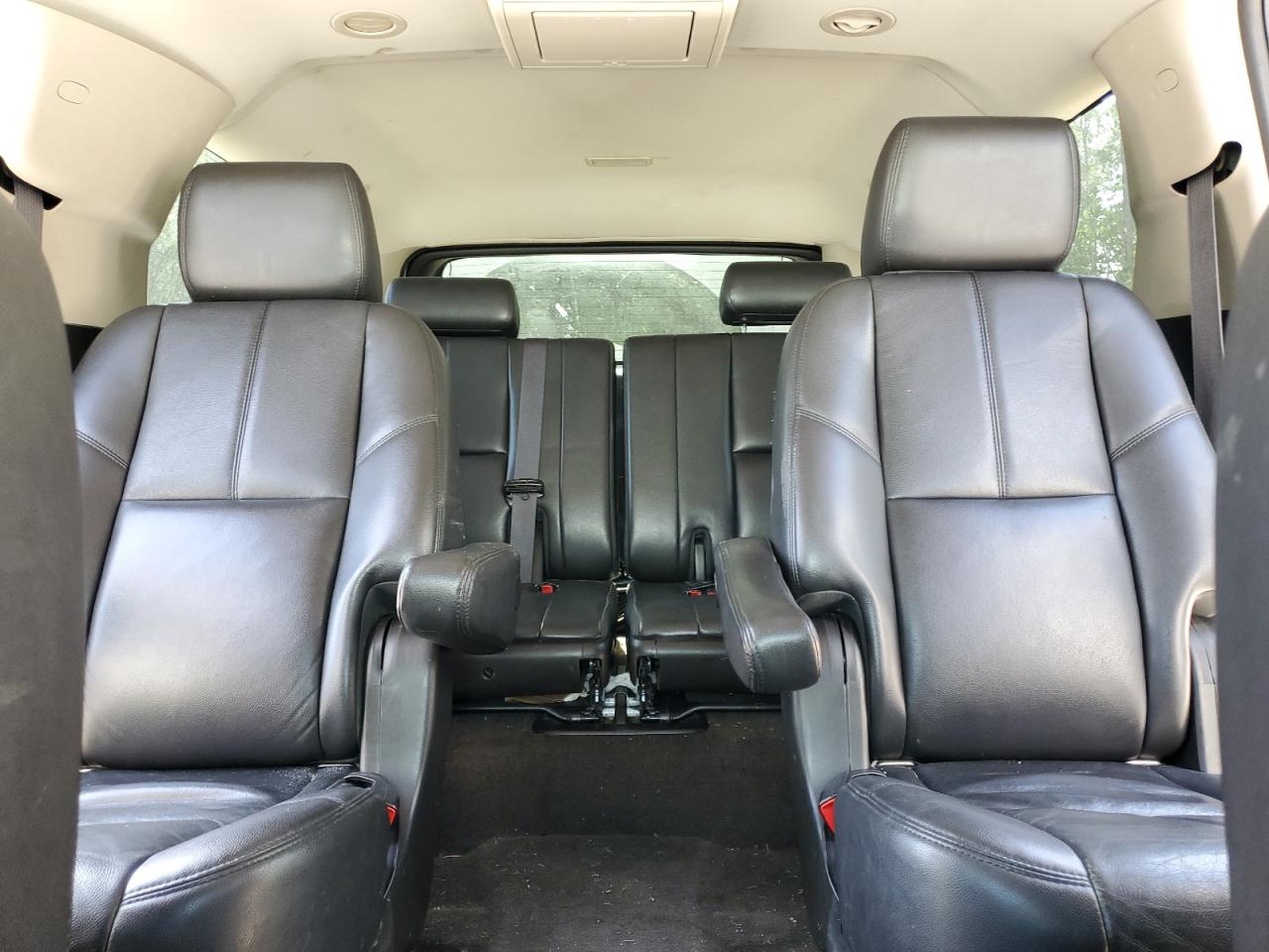 2013 Chevrolet Suburban K1500 Lt VIN: 1GNSKJE79DR312308 Lot: 61052045