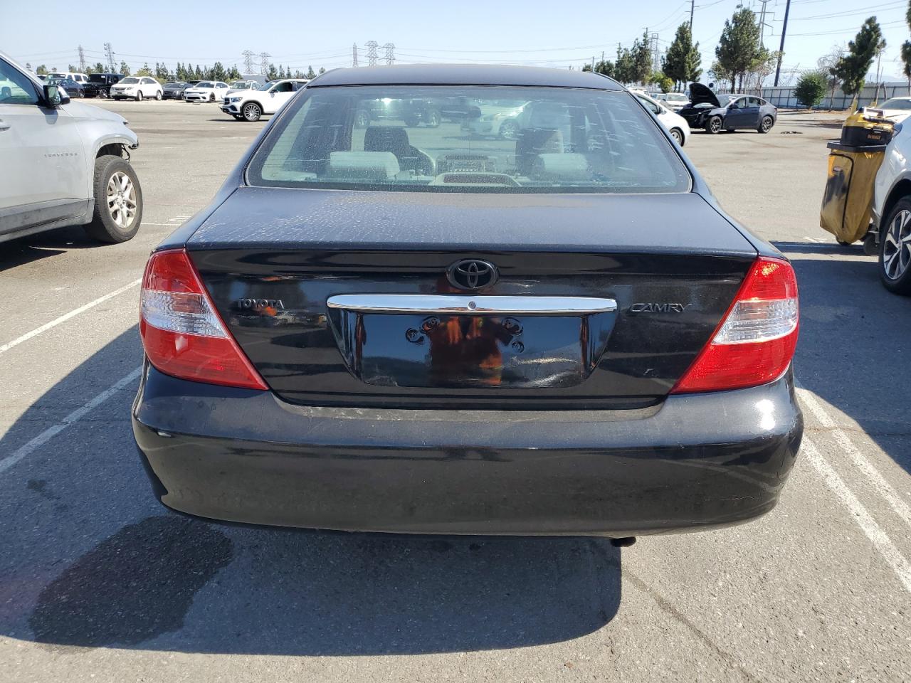 2002 Toyota Camry Le VIN: 4T1BF30K02U014322 Lot: 68679305