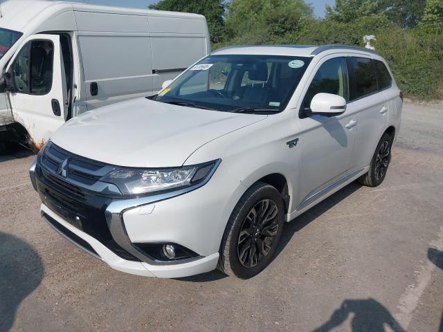 MITSUBISHI OUTLANDER 2016