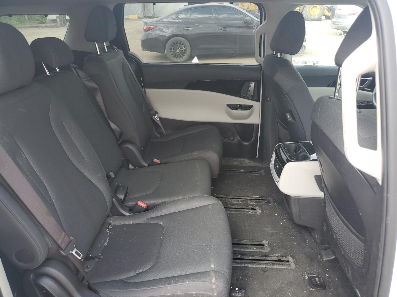 2024 Kia Carnival Lx VIN: KNDNB5H39R6403979 Lot: 60017245