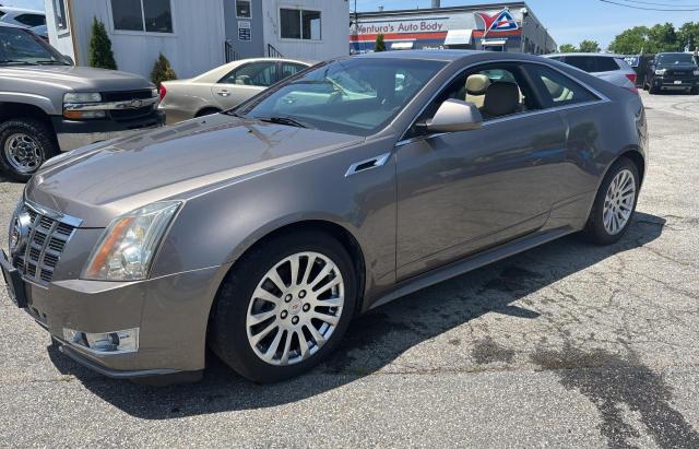 Coupet CADILLAC CTS 2012 Złoty