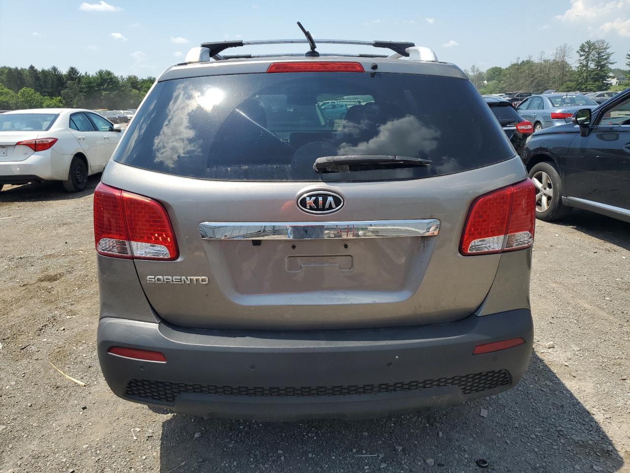 2013 Kia Sorento Lx VIN: 5XYKT3A64DG384613 Lot: 62426725