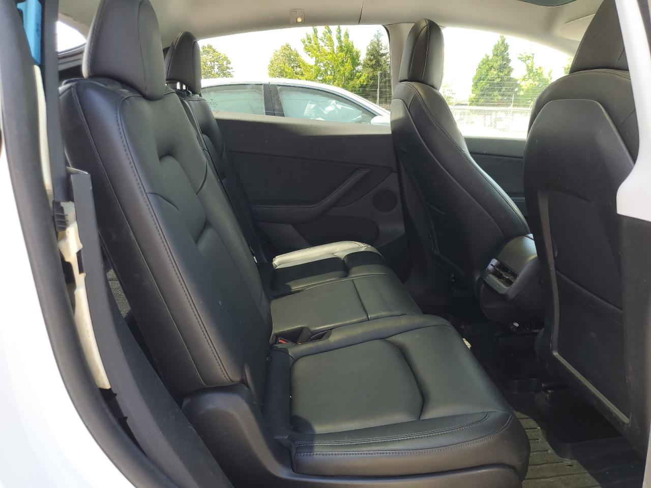 2021 Tesla Model Y VIN: 5YJYGAEE4MF239504 Lot: 62192435