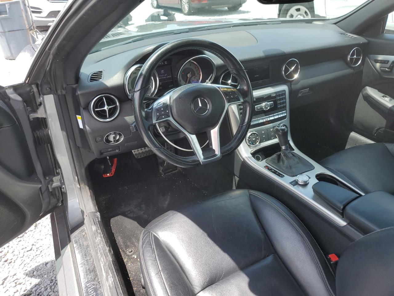 2012 Mercedes-Benz Slk 350 VIN: WDDPK5HA9CF008608 Lot: 61545365