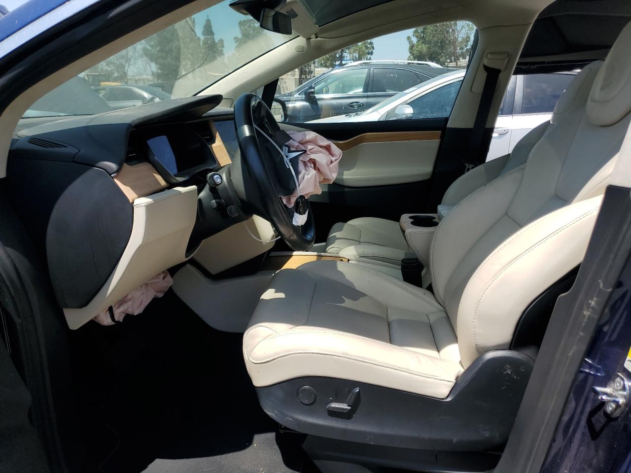 2018 Tesla Model X VIN: 5YJXCDE20JF113683 Lot: 62719035