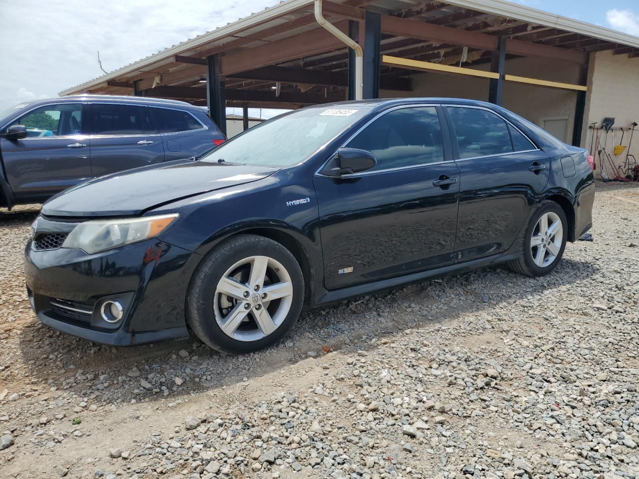 2014 Toyota Camry Hybrid იყიდება Tanner-ში, AL - Side