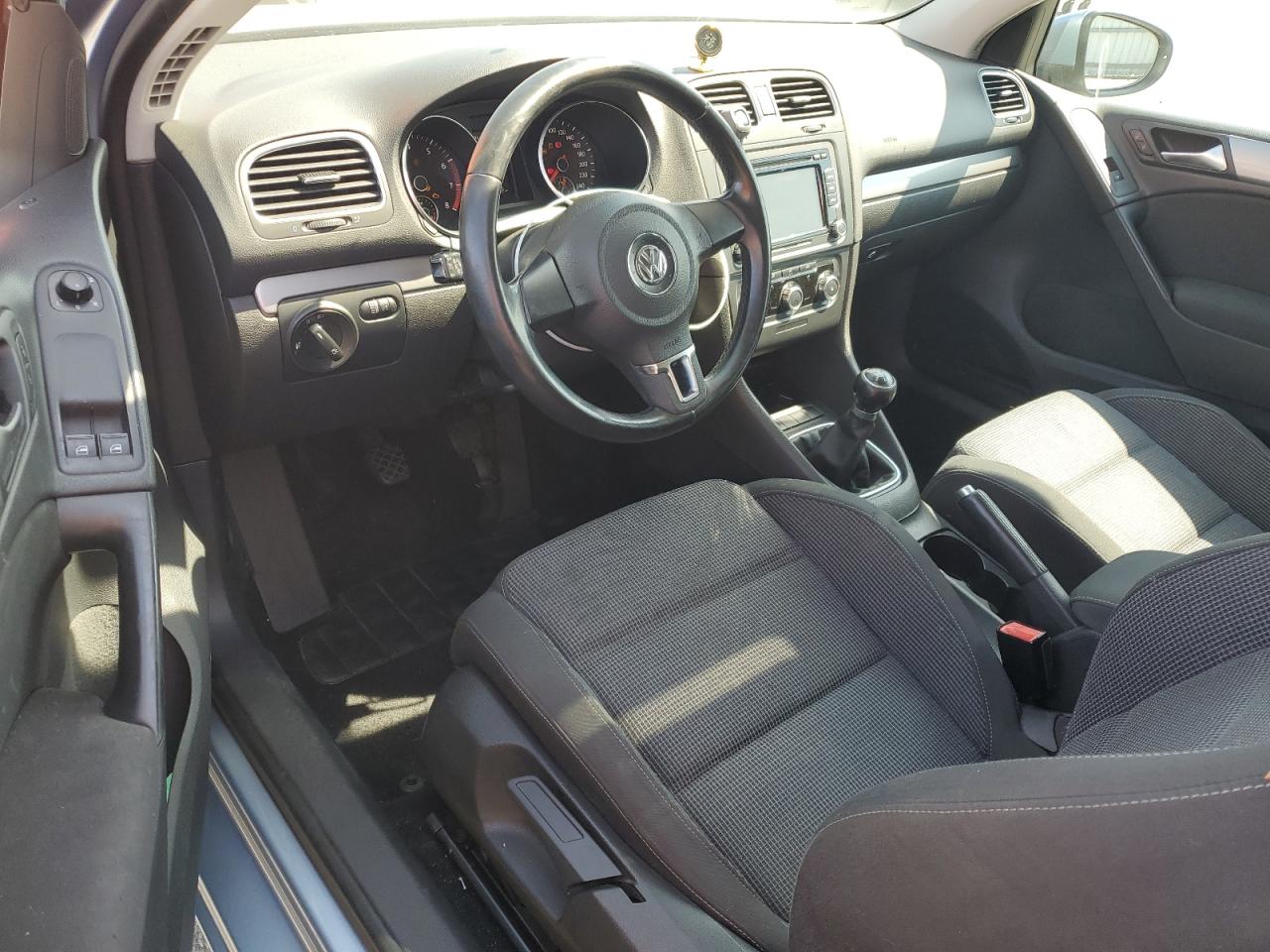 2011 Volkswagen Golf VIN: WVWAA7AJ3BW102541 Lot: 59846315