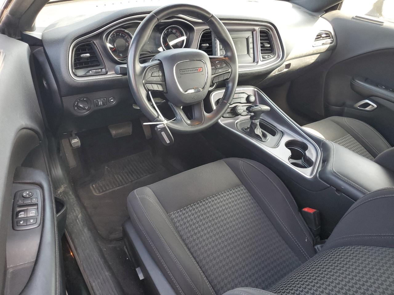 2017 Dodge Challenger R/T VIN: 2C3CDZBTXHH549049 Lot: 62880955