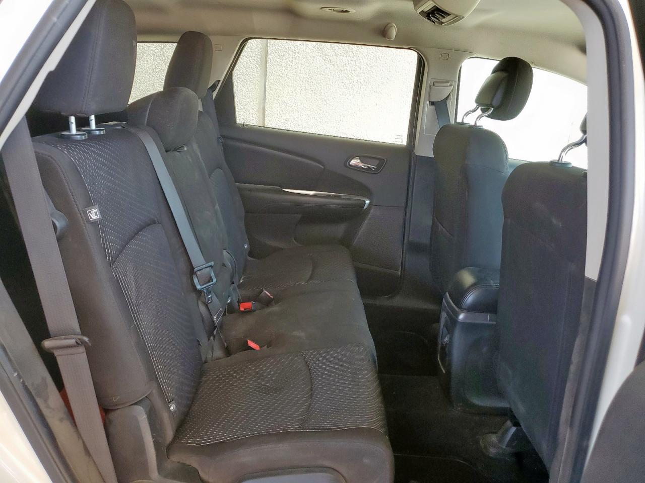 2016 Dodge Journey Se VIN: 3C4PDCAB2GT233136 Lot: 63000975