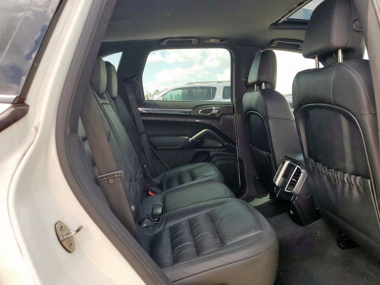 2012 Porsche Cayenne VIN: WP1AA2A23CLA02906 Lot: 61752985