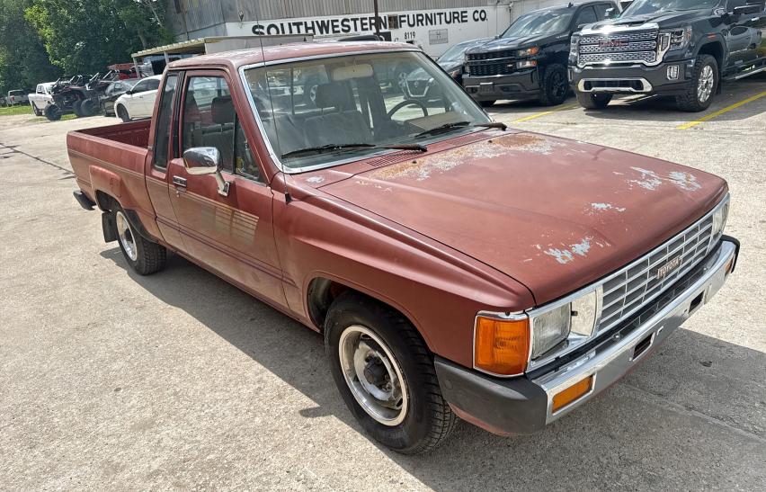 1985 Toyota Pickup Xtracab Rn56 Dlx  