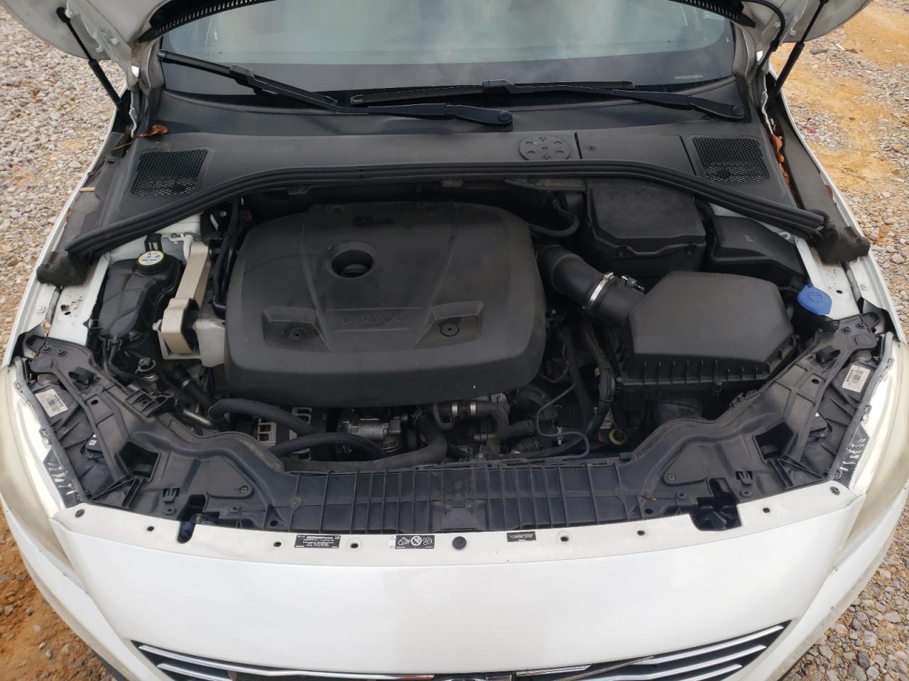 2015 Volvo S60 Platinum VIN: YV140MFM0F2355504 Lot: 60310125