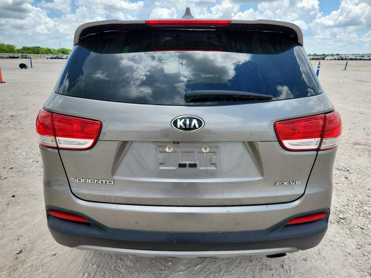 KIA SORENTO 2017 VIN 5XYPH4A58HG325168 photo 6