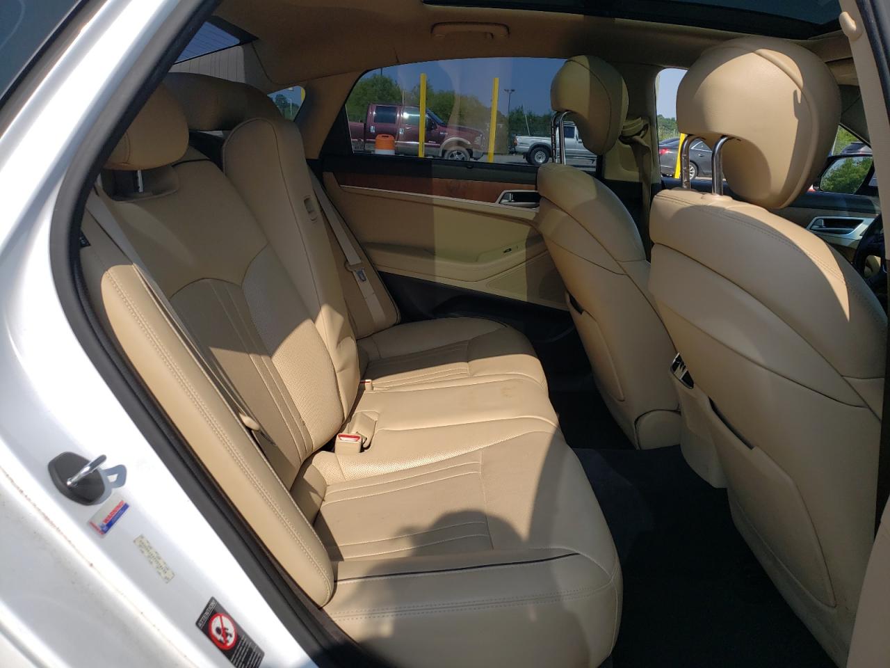 2015 Hyundai Genesis 3.8L VIN: KMHGN4JEXFU018438 Lot: 59911645