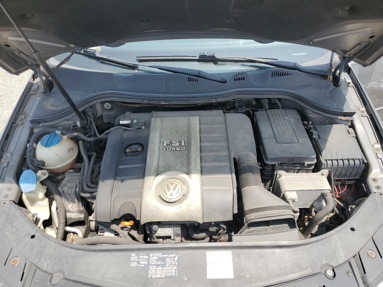 2008 Volkswagen Passat Komfort VIN: WVWAK73C68P082414 Lot: 61903505