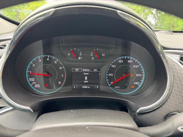  CHEVROLET MALIBU 2019 White