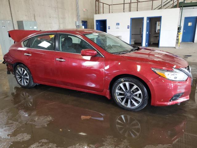  NISSAN ALTIMA 2017 Czerwony