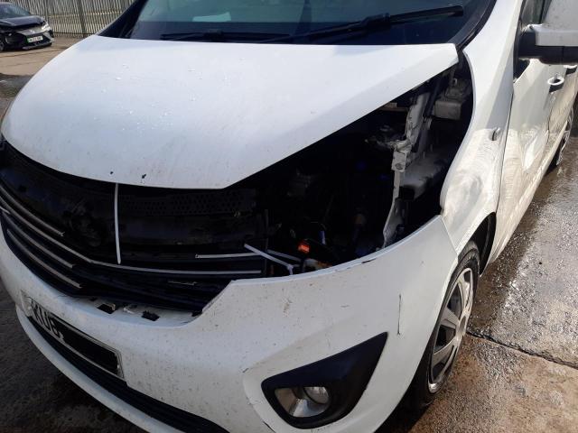 2015 VAUXHALL VIVARO 270