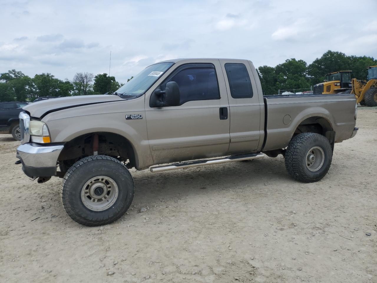 Columbia, MO에서 판매 중인 2002 Ford F250 Super Duty - Front End