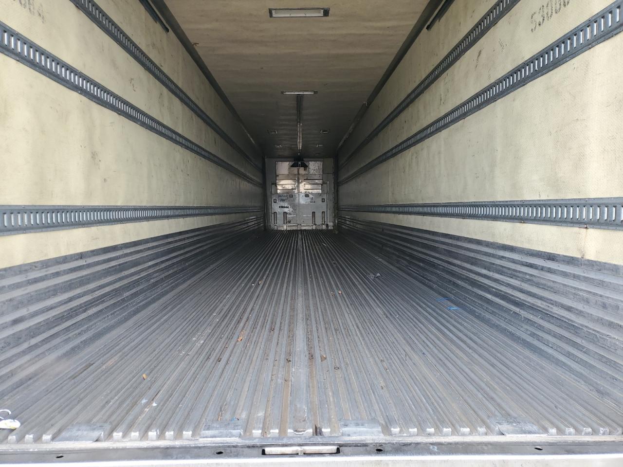 UTILITY ALL Models 2008 VIN 1UYVS25348M323827 photo 6