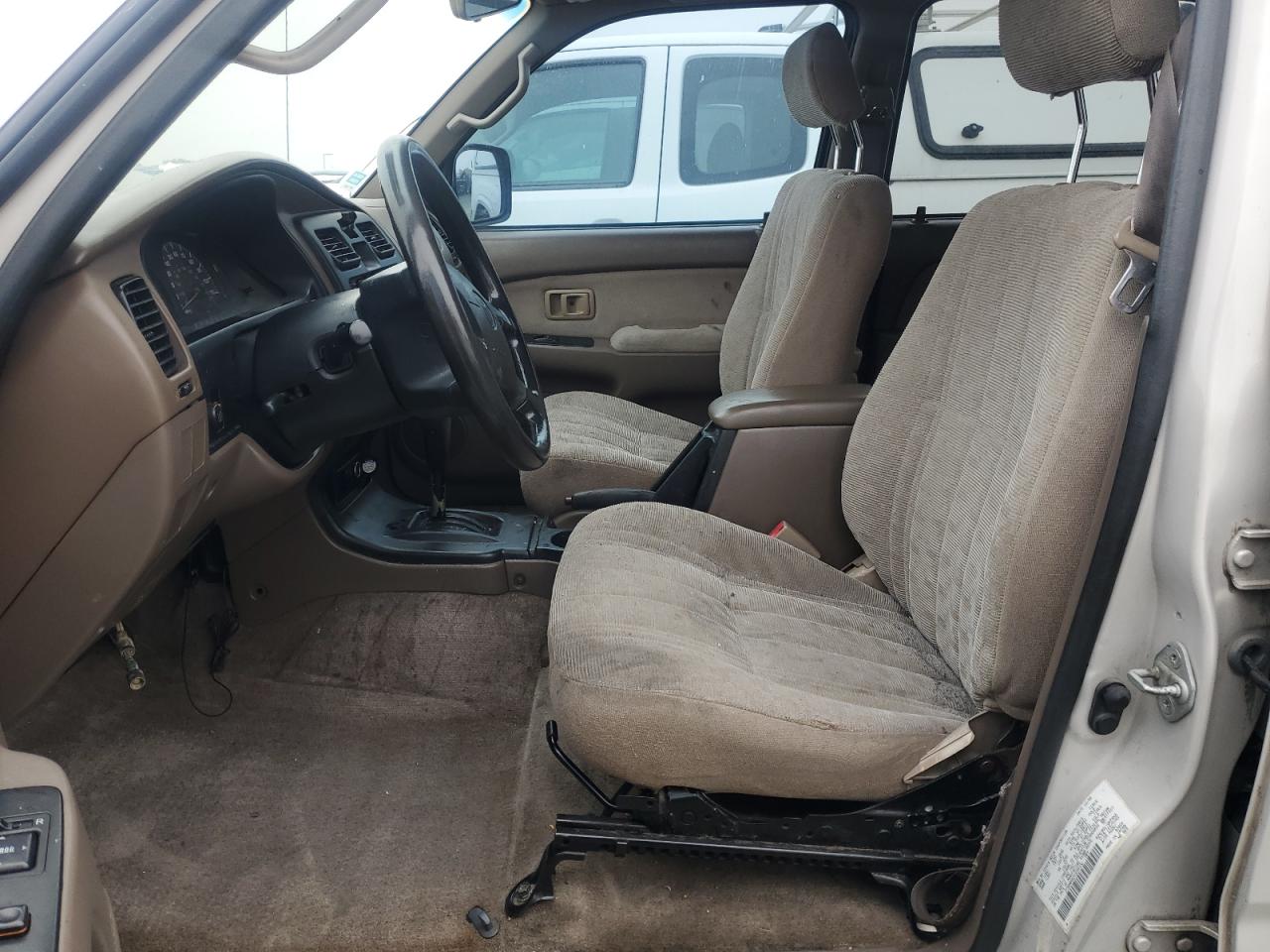 2000 Toyota 4Runner VIN: JT3GM84R2Y0058332 Lot: 60250295