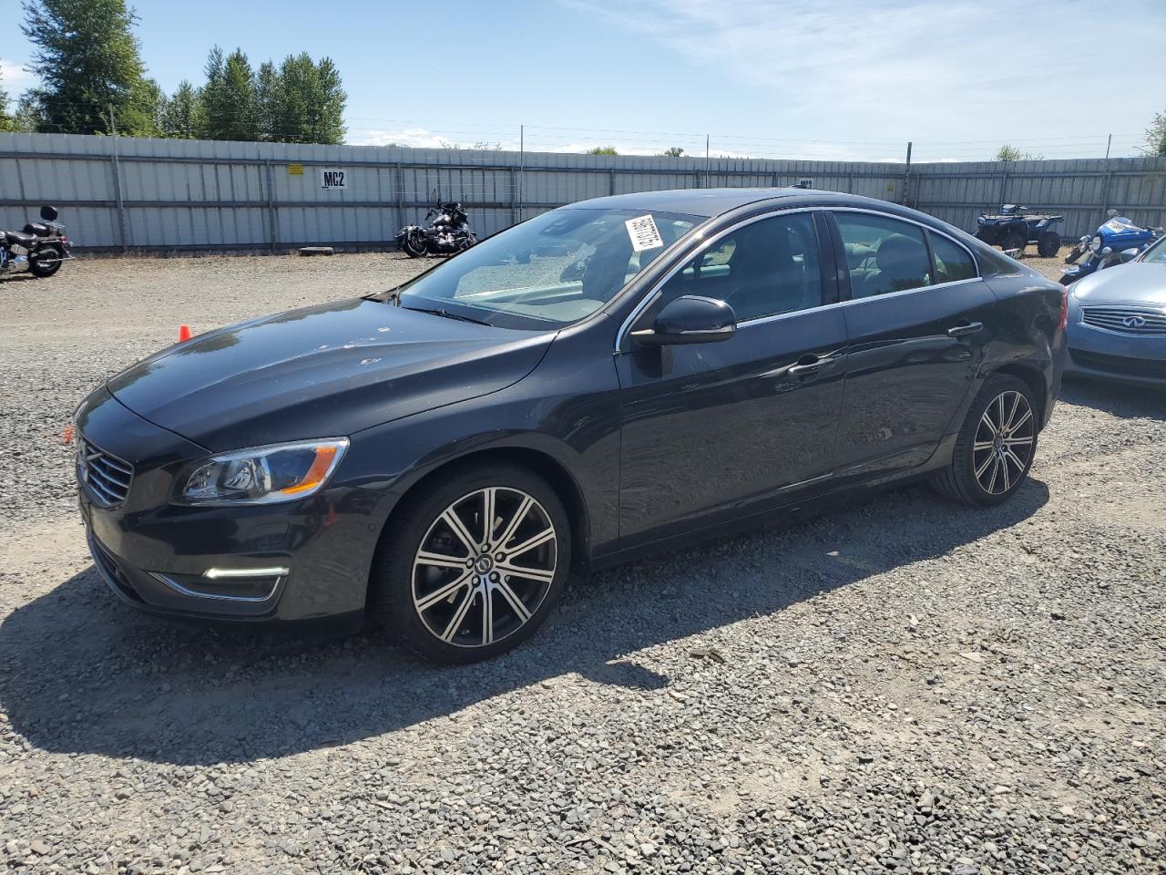 2015 Volvo S60 Platinum na sprzedaż w Arlington, WA - Rear End
