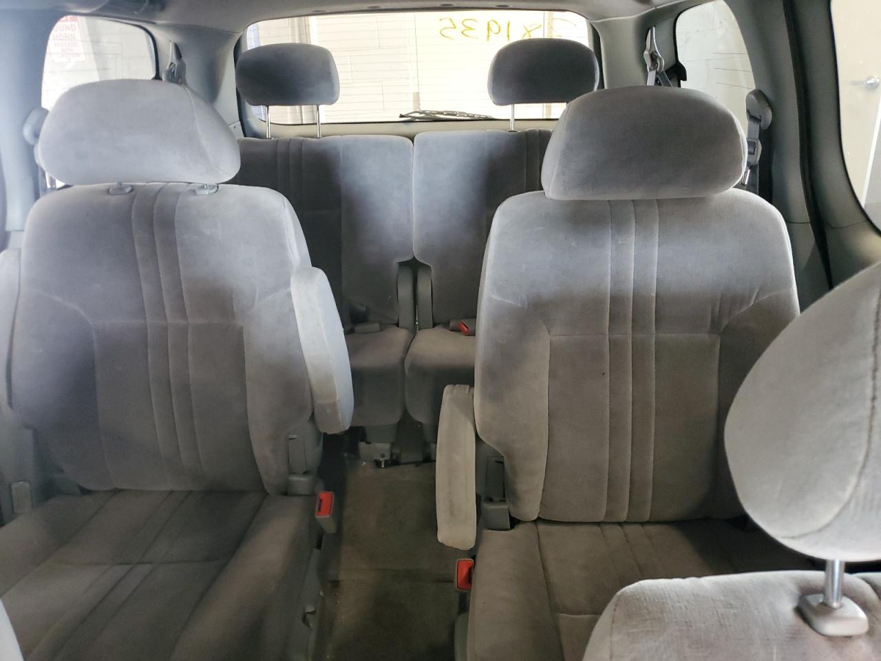 2001 Toyota Sienna Le VIN: 4T3ZF13C81U381935 Lot: 60907145