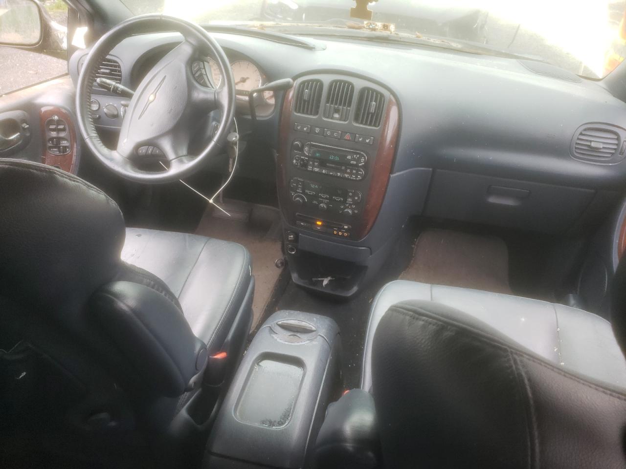 2003 Chrysler Town & Country Limited VIN: 2C8GT64L73R104023 Lot: 61321575