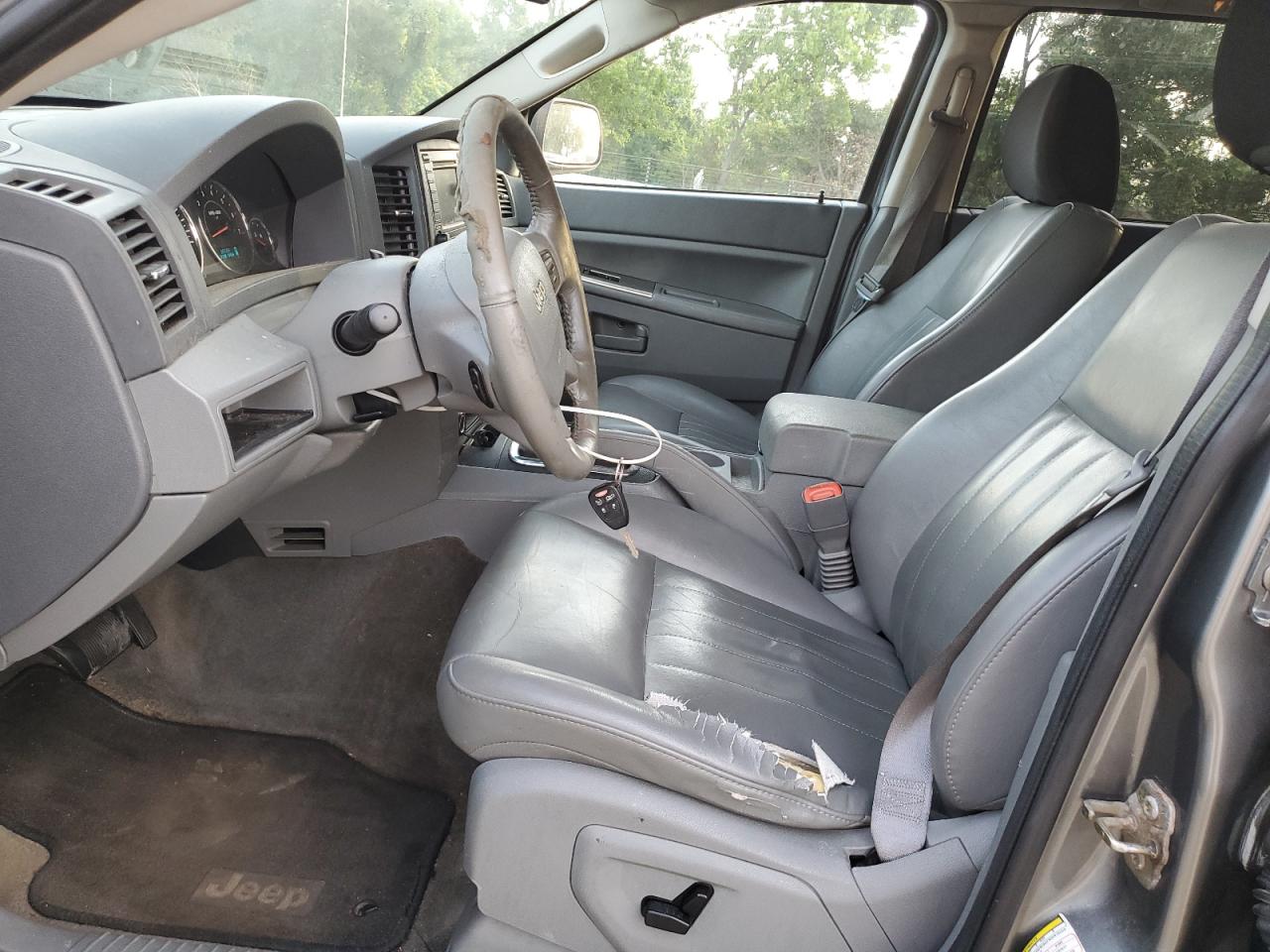 2007 Jeep Grand Cherokee Laredo VIN: 1J8HR48N97C605782 Lot: 62202865