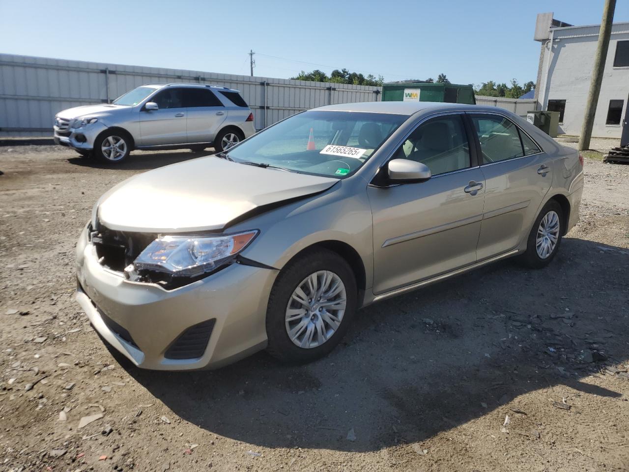 2014 Toyota Camry L იყიდება Fredericksburg-ში, VA - Front End