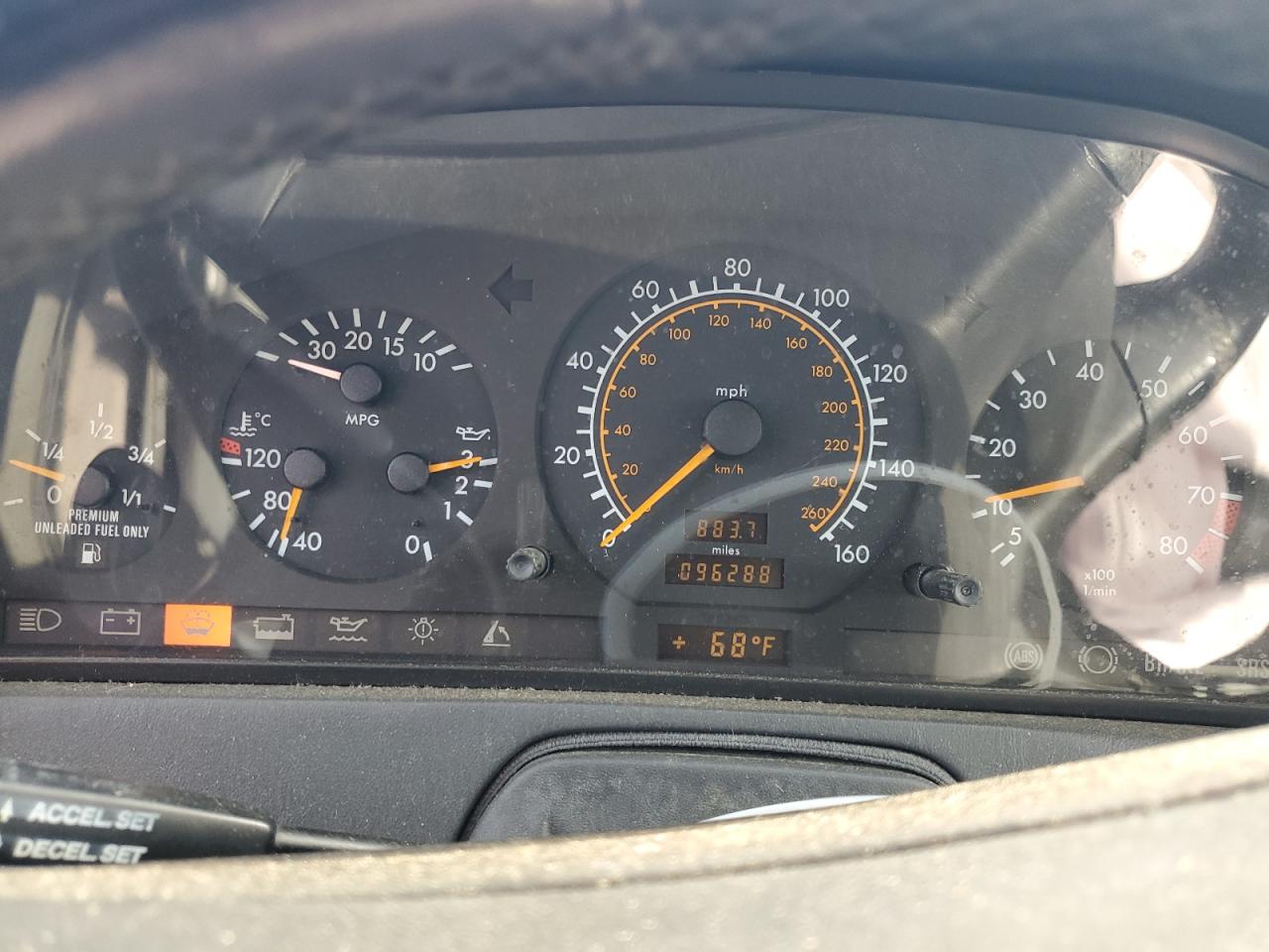 1990 Mercedes-Benz 300 Sl VIN: WDBFA61E3LF004726 Lot: 58717095