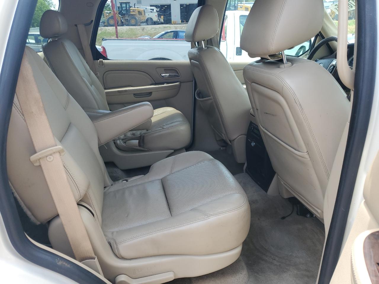 2009 Cadillac Escalade Luxury VIN: 1GYFK23269R241173 Lot: 62178725