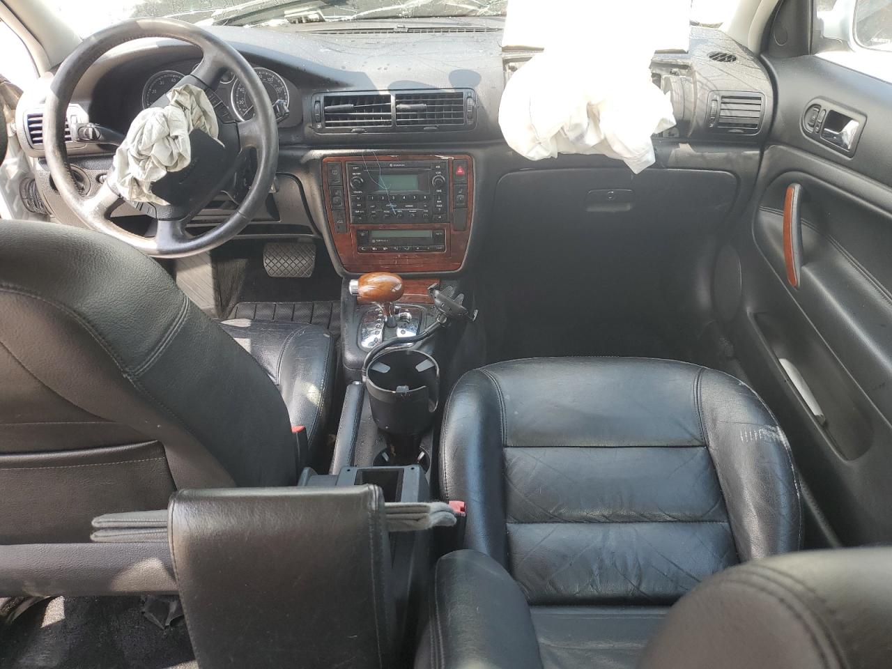 2003 Volkswagen Passat Glx VIN: WVWWH63B13E317182 Lot: 62101655