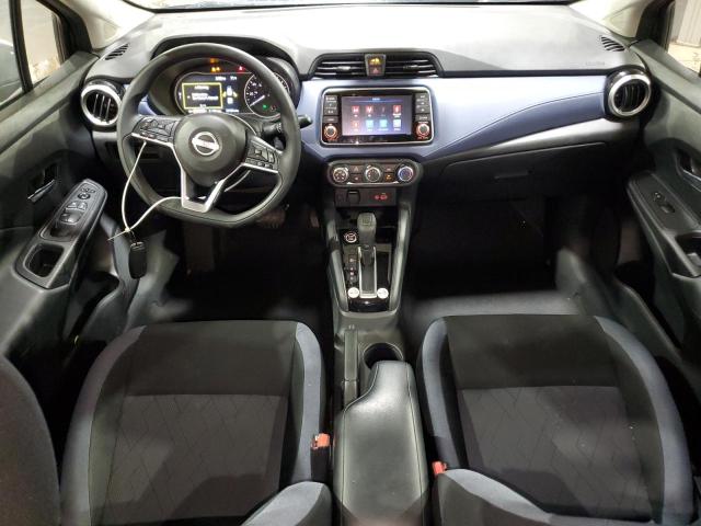  NISSAN VERSA 2024 Szary